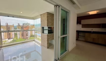 Apartamento à venda em Itacorubi com 99 m², 3 quar