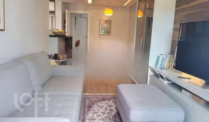Apartamento à venda em Itacorubi com 77 m², 2 quar