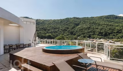 Apartamento à venda em Ponta das Canas com 397 m²,