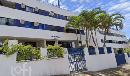 Apartamento à venda em Lagoa da Conceição com 67 m