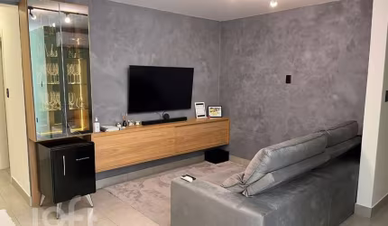 Apartamento à venda em Canto com 108 m², 4 quartos