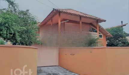Casa à venda em Rio tavares central com 220 m², 5