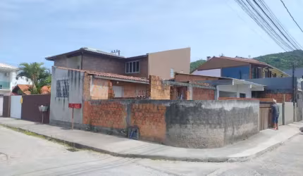 Casa residencial de 1 dormitório no Ribeirão