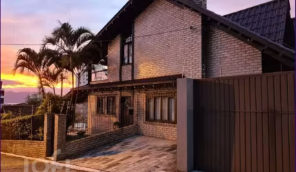 Casa à venda em Saco dos limões com 278 m², 3 quar