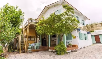 Casa residencial de 6 dormitórios na Lagoa