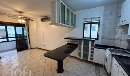 Apartamento à venda em Jurere Leste com 72 m², 2 q