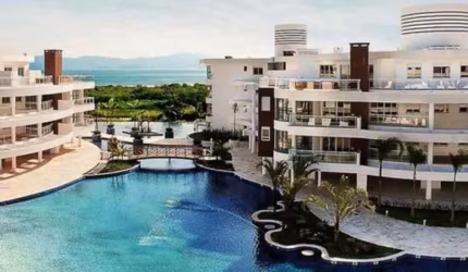 Apartamento à venda em Ponta das Canas com 318 m²,