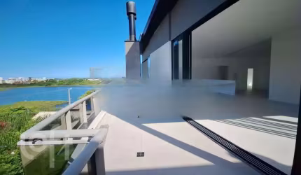 Apartamento à venda em Lagoa Pequena com 303 m², 3
