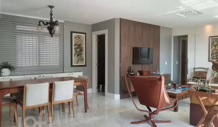 Apartamento à venda em Balneário com 112 m², 3 qua