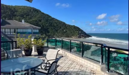 Apartamento à venda em Praia Brava com 347 m², 5 q