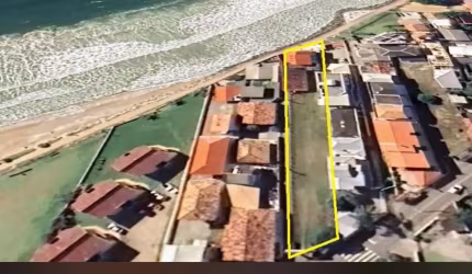 Terreno em frente ao mar na praia da Armação