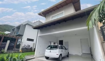 Casa à venda em Campeche Norte com 226 m², 3 quart
