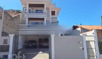 Casa à venda em Canto com 350 m², 4 quartos, 2 suí