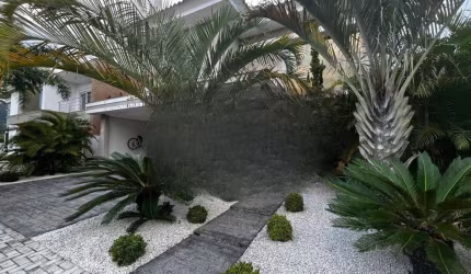 Casa à venda em Rio tavares central com 360 m², 4