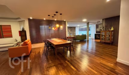 Casa à venda em Jurere Oeste com 350 m², 4 quartos