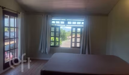 Casa à venda em Retiro com 530 m², 5 quartos, 8 va