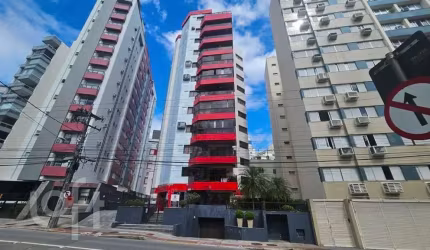 Apartamento à venda em Centro com 246 m², 4 quarto