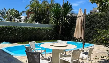 Casa à venda em Jurere Oeste com 310 m², 4 quartos