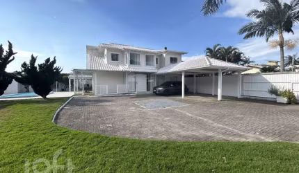 Casa à venda em Morro das Pedras com 200 m², 4 qua