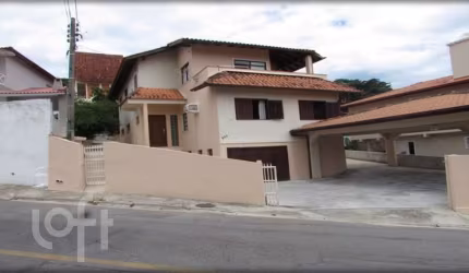 Casa à venda em Lagoinha do norte com 250 m², 5 qu