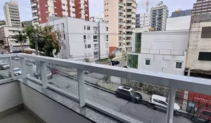Apartamento à venda em Centro com 95 m², 2 quartos