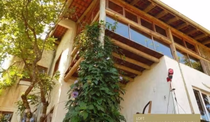 Casa à venda em Sambaqui com 196 m², 3 quartos, 1