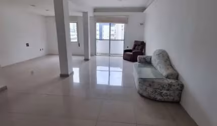 Apartamento à venda em Centro com 106 m², 2 quarto