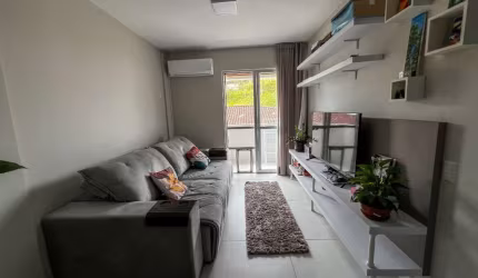 Apartamento de 2 dormitórios à venda no Pantanal