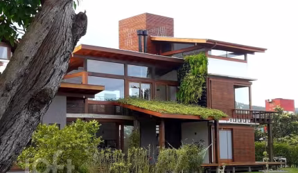 Casa à venda em Rio tavares central com 201 m², 3