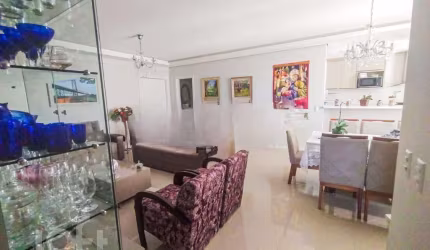 Apartamento à venda em Estreito com 137 m², 3 quar