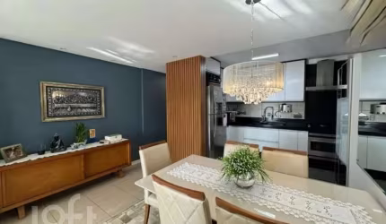 Apartamento à venda em Itacorubi com 89 m², 3 quar
