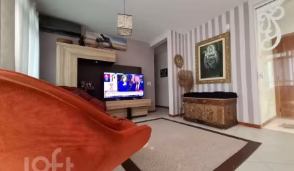 Apartamento à venda em Itacorubi com 153 m², 3 qua