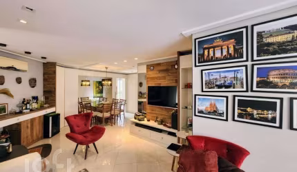 Apartamento à venda em Agronômica com 125 m², 4 qu