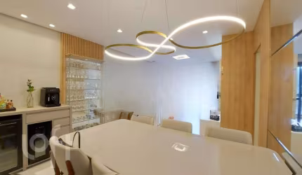 Apartamento à venda em Itacorubi com 108 m², 4 qua