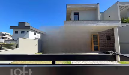 Casa à venda em Rio tavares central com 175 m², 3