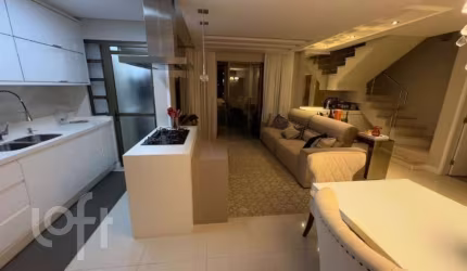 Apartamento à venda em Balneário com 150 m², 3 qua