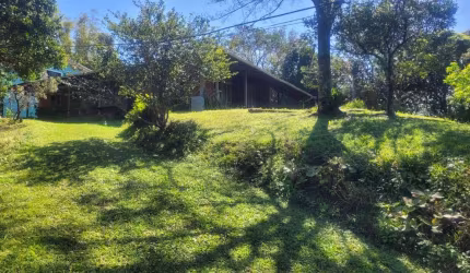 Casa Comercial no Porto da Lagoa - Rio Tavares