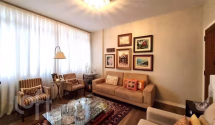 Apartamento à venda em Centro com 108 m², 2 quarto