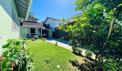 Casa à venda em Campeche Central com 200 m², 3 qua