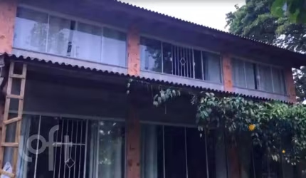 Casa à venda em Campeche Central com 390 m², 6 qua