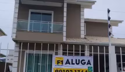 Casa de 4 suítes no bairro dos Ingleses