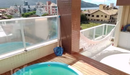 Apartamento à venda em Açores com 95 m², 2 quartos