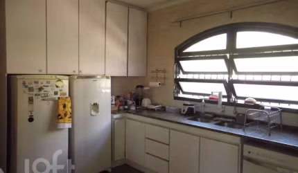 Casa à venda em Centro com 291 m², 4 quartos, 1 su