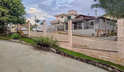 Casa de 3 dormitórios à venda em Antônio Carlos