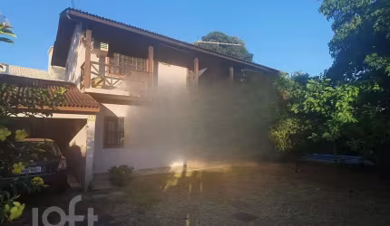 Casa à venda em Rio tavares central com 400 m², 2