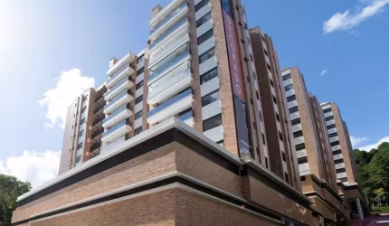 Apartamento à venda em Itacorubi com 101 m², 3 qua