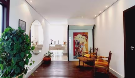 Casa à venda em Campeche Central com 317 m², 3 qua