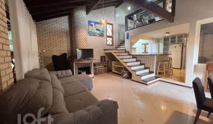 Casa à venda em Campeche Leste com 225 m², 5 quart