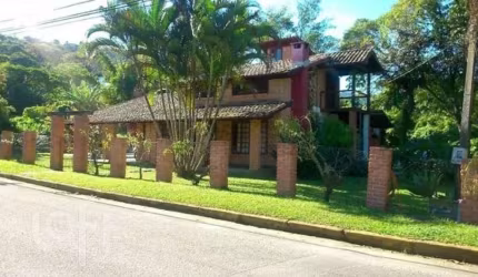 Casa à venda em Lagoa da Conceição com 168 m², 4 q