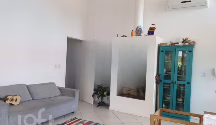 Casa à venda em Campeche Central com 180 m², 3 qua